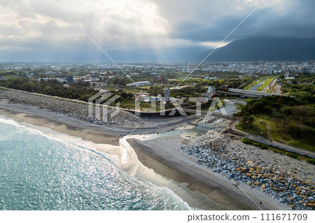 coastline of Pacific Seashore Park, aka Nanbin Park, in Hualien city, Taiwan 111671709