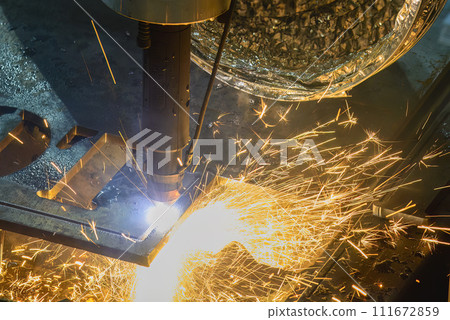 The thick material cutting process by oxy-fuel cutting machine. The thick material cutting process by oxy-fuel cutting machine. 111672859