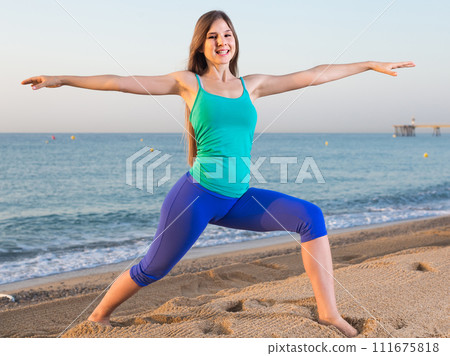Portrait of sportswoman which is doing excercises on endurance Portrait of sportswoman which is doing excercises on endurance 111675818