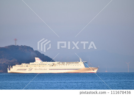 沐浴著清晨的陽光 沐浴著清晨的陽光 111678436