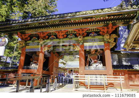 東照宮正門 111679085