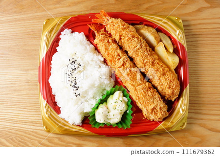 蝦炒午餐 111679362