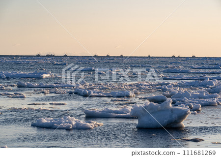 根室海峽扇貝捕撈 111681269