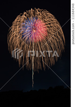 Japan's summer tradition: Fireworks (Fukaya Fireworks Festival) Japan's summer tradition: Fireworks (Fukaya Fireworks Festival) 111684348