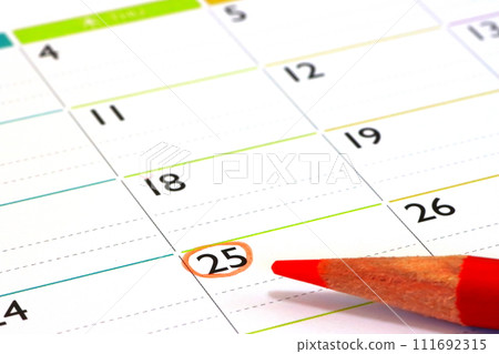 日曆和 25 日（發薪日/截止日期圖像） 111692315