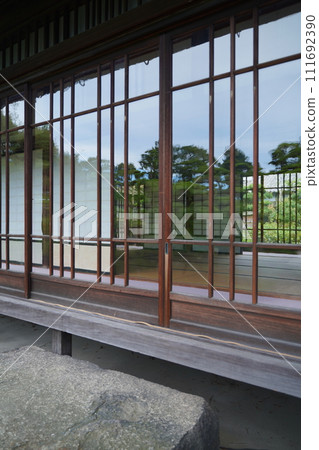 Hiunkaku in Tamamo Park in Takamatsu, Kagawa Prefecture, Shikoku, Japan. An old Japanese-style house in Tamamo Park. 111692390