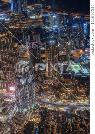 杜拜市中心的夜景 111693533