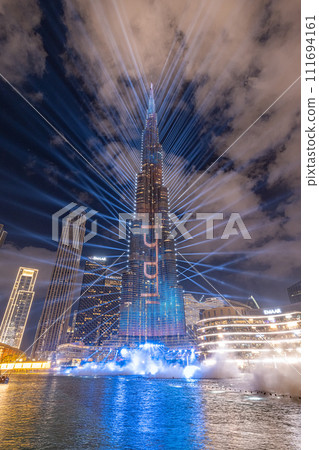 杜拜噴泉與哈利法塔夜景 111694161