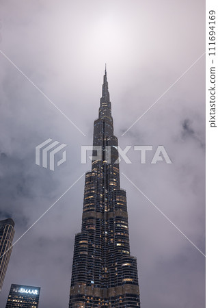 杜拜噴泉與哈利法塔夜景 111694169