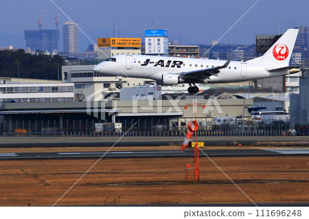 大阪國際機場 JAL 飛機著陸準備就緒 Sky Park 111696248