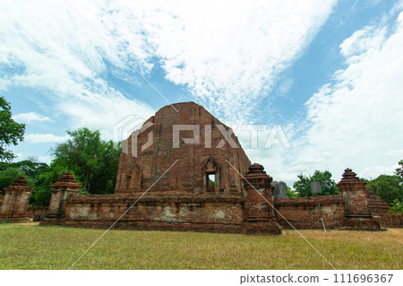 The ancient temple in ayutthaya historical 111696367