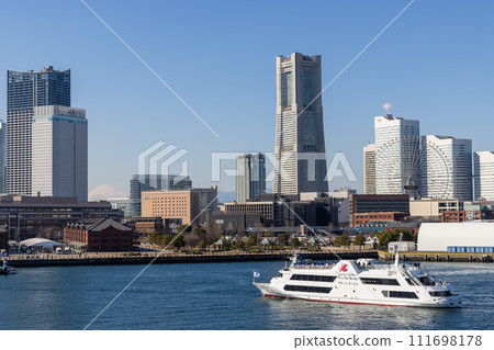 Minato Mirai seen from Osan Bridge 111698178