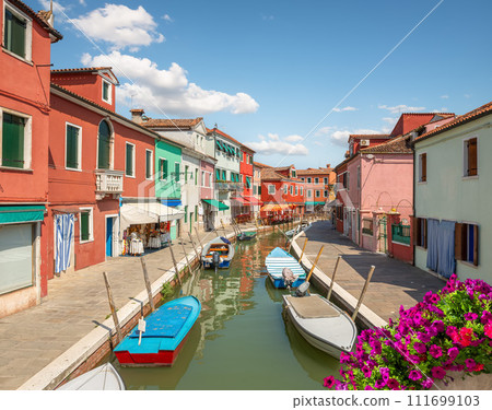 The houses in Burano 111699103