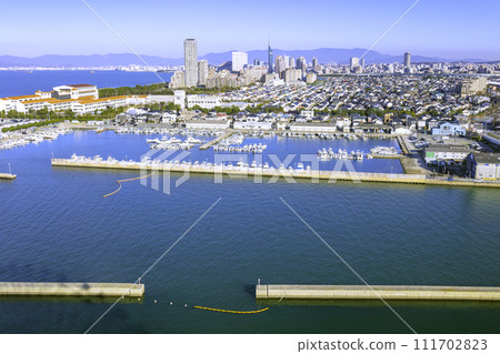 Beautiful cityscape of Fukuoka Beautiful cityscape of Fukuoka 111702823