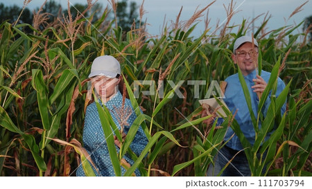 agriculture, farmers handshake field, business corn farm, farmer working tablet with partner, business handshake, activity, garden, businessman, laughing, partners, deal, corn cob, internet, outdoors agriculture, farmers handshake field, business corn farm, farmer working tablet with partner, business handshake, activity, garden, businessman, laughing, partners, deal, corn cob, internet, outdoors 111703794