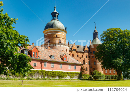View of royal Gripsholms castle in Mariefred, Sweden View of royal Gripsholms castle in Mariefred, Sweden 111704024