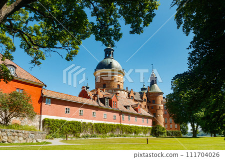 View of royal Gripsholms castle in Mariefred, Sweden View of royal Gripsholms castle in Mariefred, Sweden 111704026
