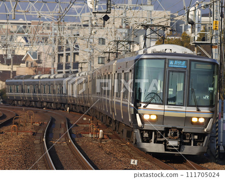 223系列 2000 系列 特別快速列車 開往安櫻宿川 223系列 2000 系列 特別快速列車 開往安櫻宿川 111705024