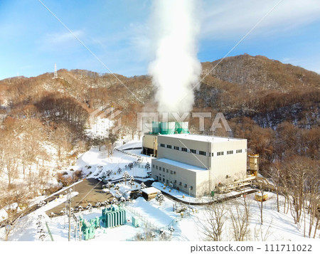 Photographing the scenery of Hokkaido Electric Power's Nigorikawa Geothermal Power Plant in Morimachi, Hokkaido in early spring 111711022