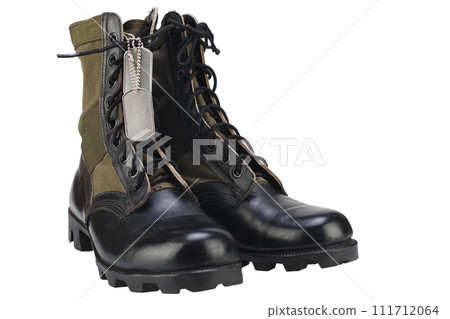 US army jungle pattern boots with dog tags 111712064