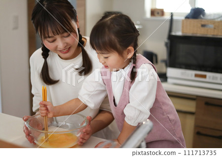 parent and child to cook 111713735