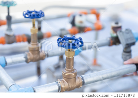 Water supply pipe valve 111715978