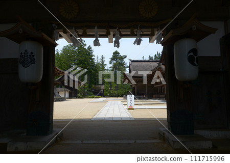 Koyasan Kongobuji Temple, view of the grounds from the lower gate, Koya-cho, Ito-gun, Wakayama Prefecture Koyasan Kongobuji Temple, view of the grounds from the lower gate, Koya-cho, Ito-gun, Wakayama Prefecture 111715996