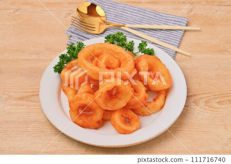 Onion rings, onion fries, onion fries. Homemade onion rings. Use fresh onions. Onion rings, onion fries, onion fries. Homemade onion rings. Use fresh onions. 111716740