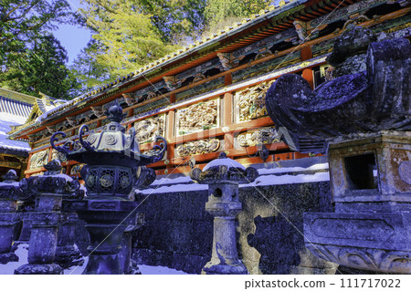 Snowy left corridor Snowy left corridor 111717022