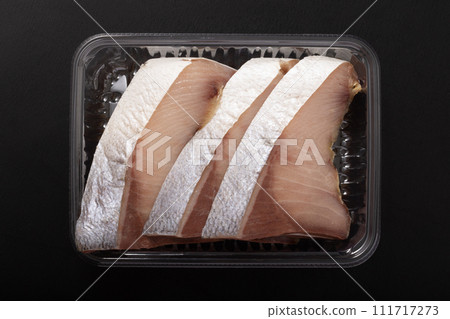 [Produced in Hokkaido] Shioburi, cold wind-dried (pickled in the mountains with salt, dried and aged in the beach breeze for 5 to 7 days) 111717273