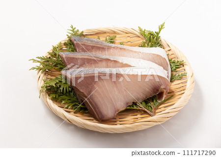 【北海道產】鹽鰍冷風乾（在山上用鹽醃製，在海風中乾燥、熟成5至7天） 111717290