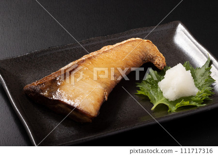 【北海道產】鹽醃，冷風乾，烤（用鹽醃製，在海風中乾燥5至7天） 111717316