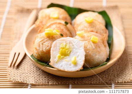 Kanom Krok, Thai coconut pancake with sweet corn, Traditional Thai dessert 111717873