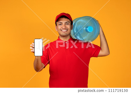 courier man showing phone screen delivers water holding bottle, studio 111719130
