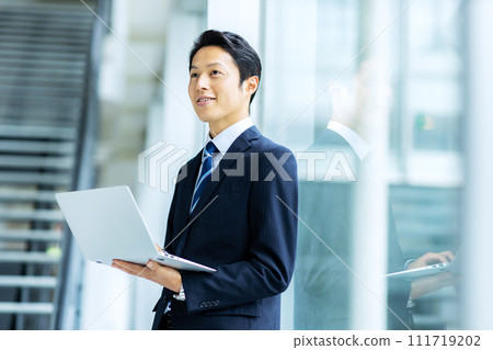 令人耳目一新的商人形象 111719202