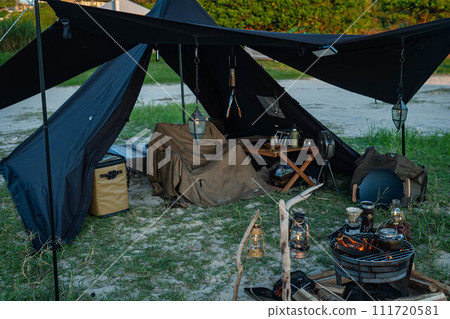 tent campsite campsite lawn solo camping 111720581