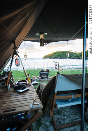 Camp style Solo camp Day camp Inside the tent Tent setup 111720585