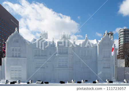 夜鶯小屋雪雕 111723057