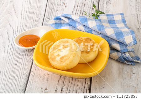 Baked cheesecakes with fruit jam Baked cheesecakes with fruit jam 111725855