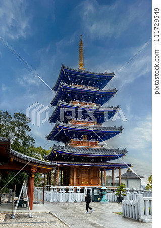 1月31日，日本寶塚市中山寺新年五層寶塔風景 111729549