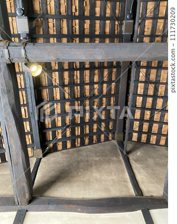 老私人住宅屋頂 老私人住宅屋頂 111730209