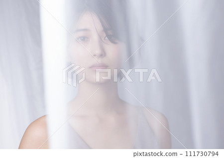 Beauty image of a young black-haired woman 111730794