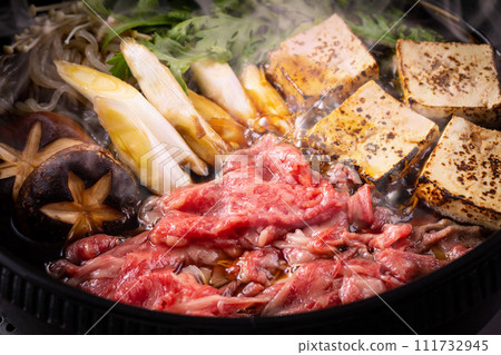 eat sukiyaki 111732945