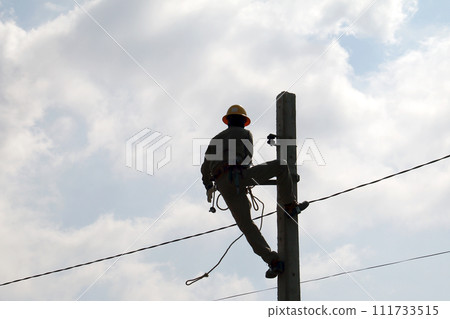 Electrician 1 Electrician 1 111733515