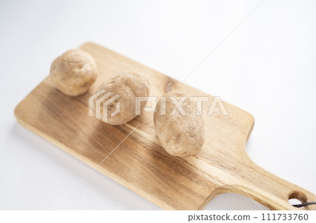 Substandard vegetables, potatoes that cannot be shipped 111733760
