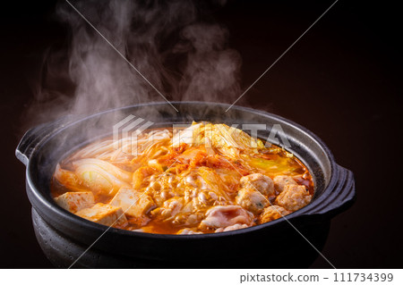 eat kimchi hotpot 111734399