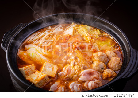 eat kimchi hotpot 111734484
