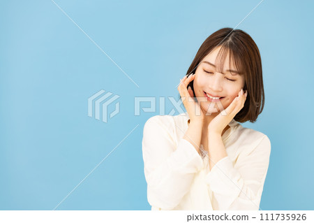 Young woman, 20s, beauty, moisture 111735926