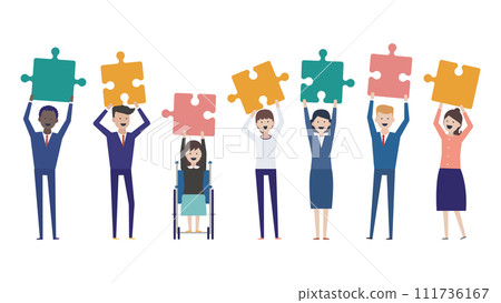 一個微笑的業務團隊在一家促進多元化的公司工作 111736167