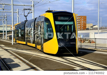 開業以來大獲成功!!「電車」75年來首次新開業...Haga Utsunomiya LRT [宇都宮Haga輕軌線] 111740002